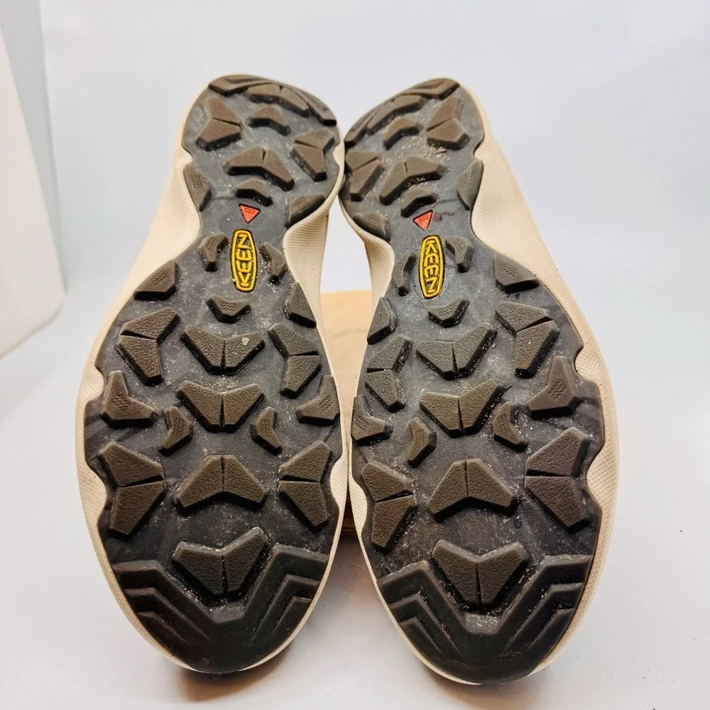 KEEN Uneek‎ Chukka Boots Women's 9.5 Black Ankle Boots Lightweight